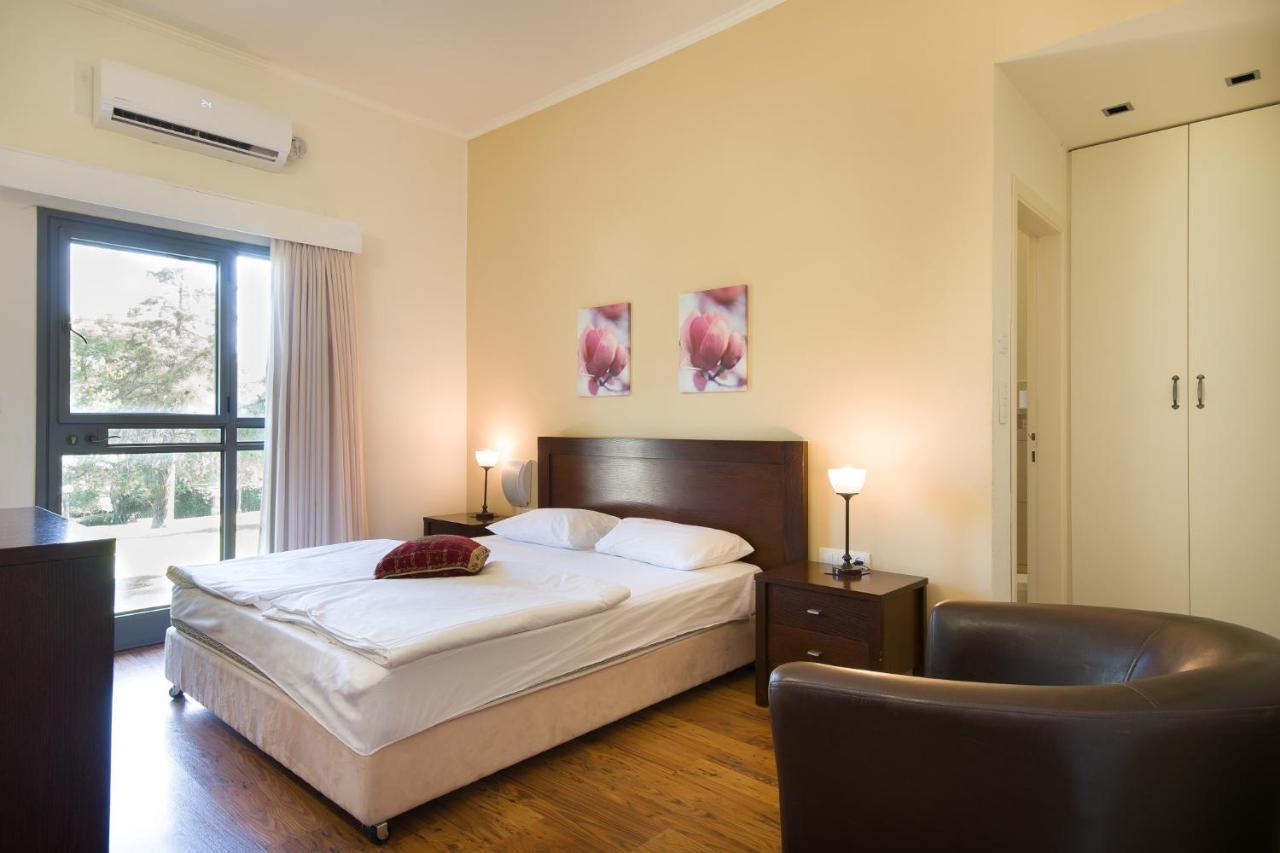 Zohar Badeshe Hotell Daliyya Exteriör bild